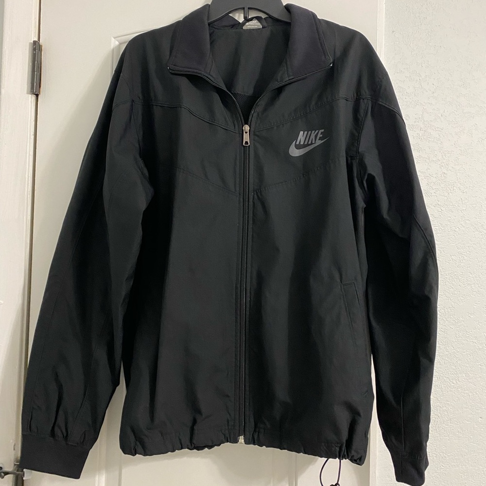Nike windbreaker jacket